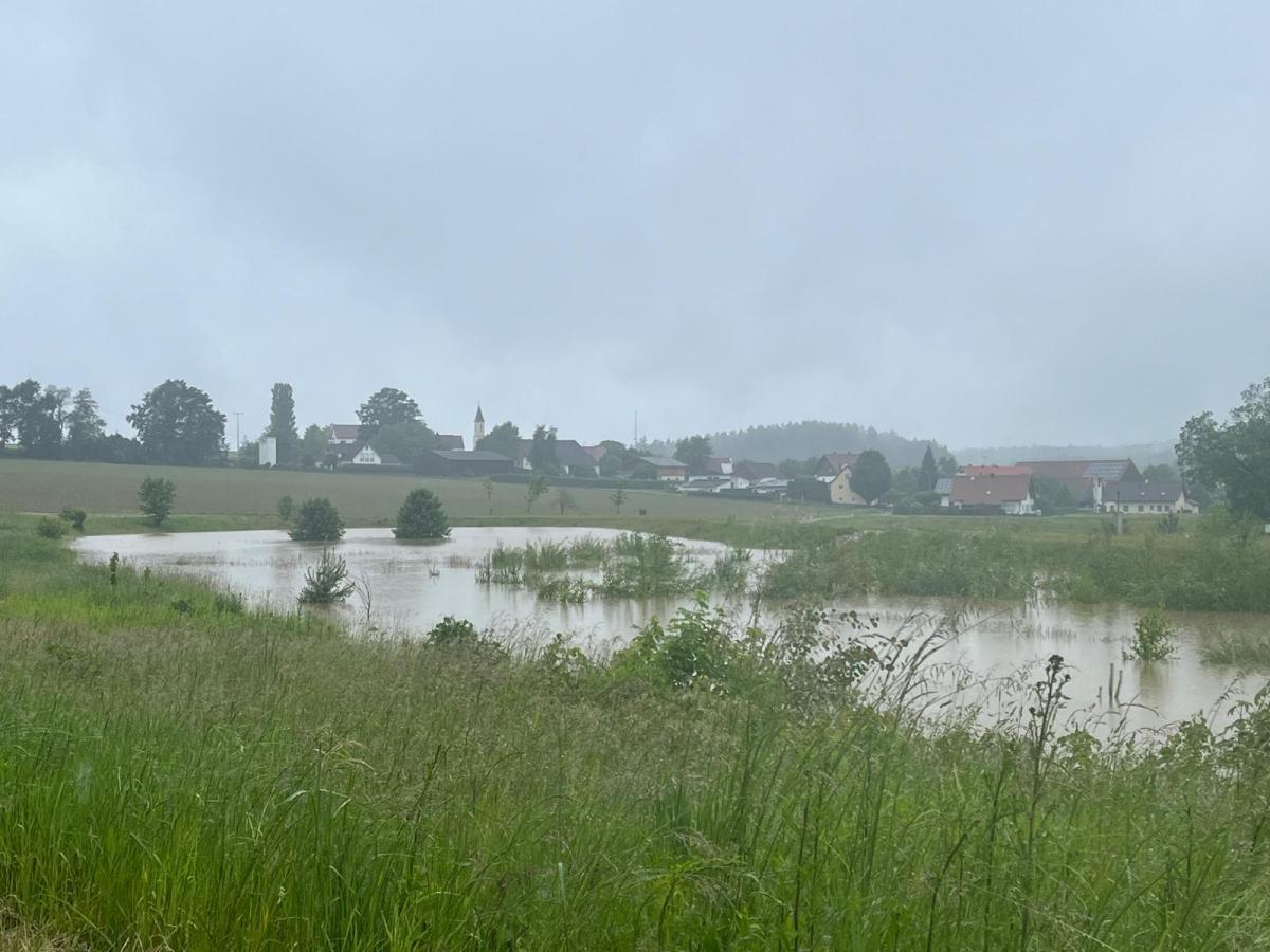 Rückhaltebecken bei Regen