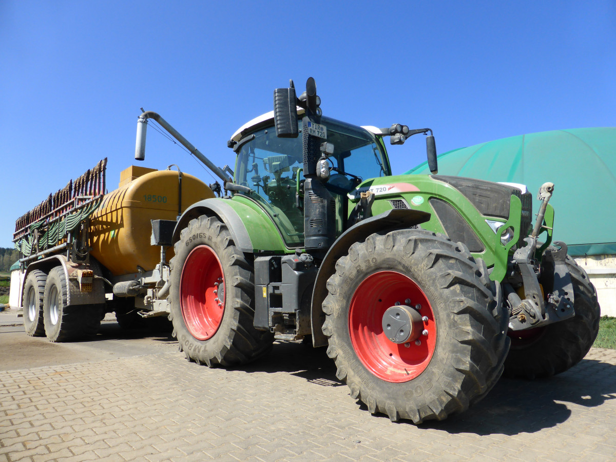 Güllefass wurde mit Gärrest befüllt