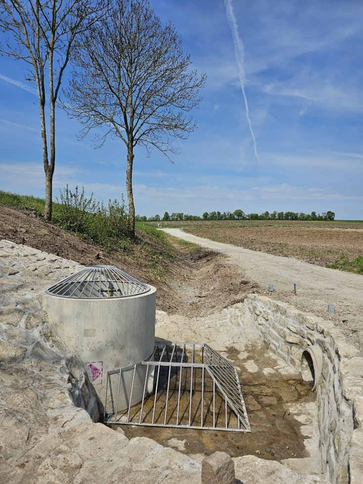 Drosselbauwerk mit Überlauf