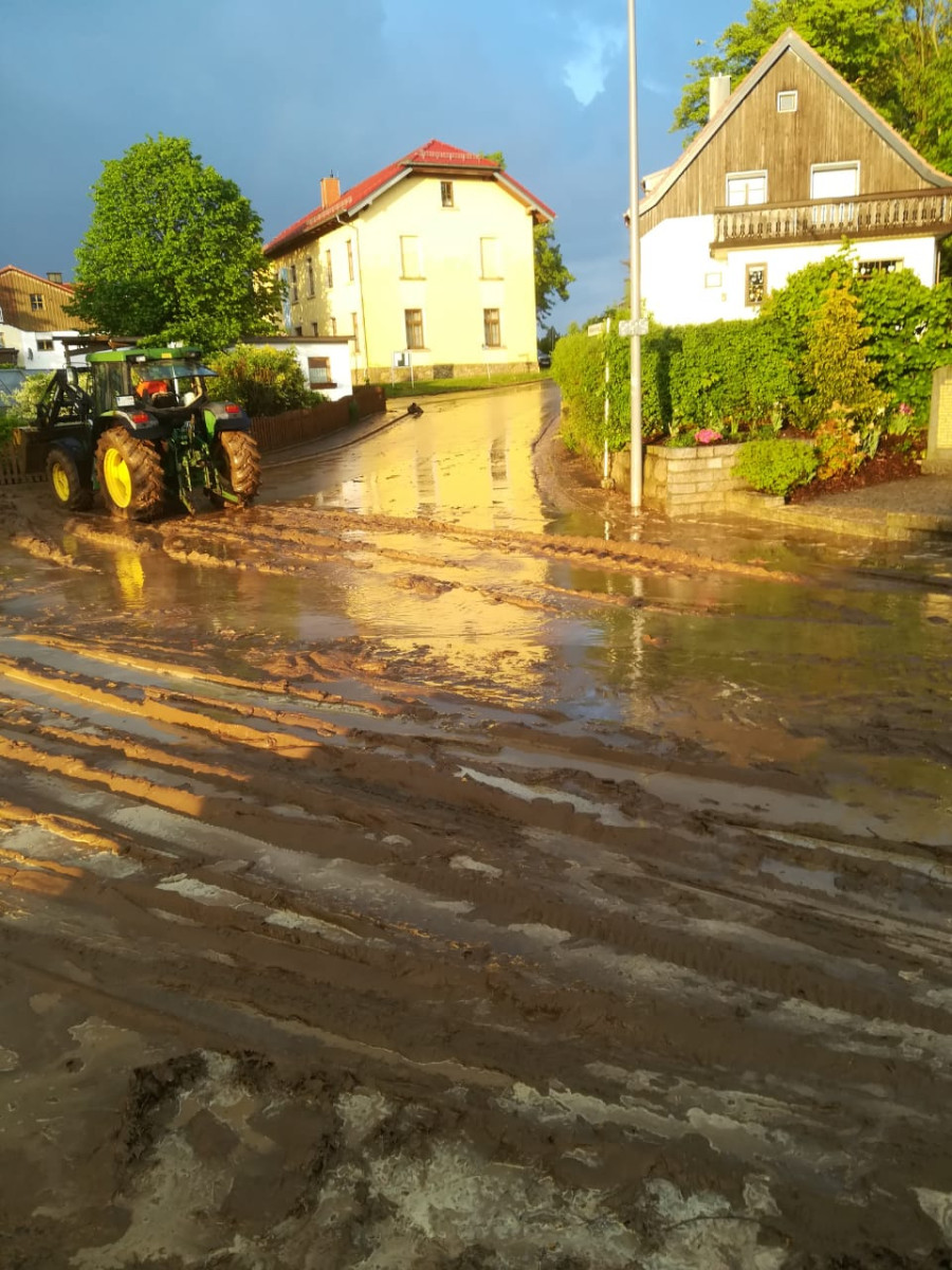 Kein Acker - eine Straße