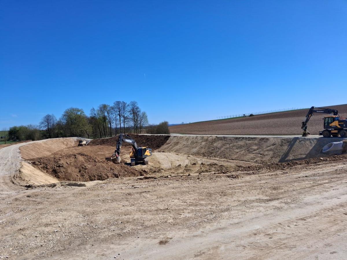Baustelle Becken Hienheim